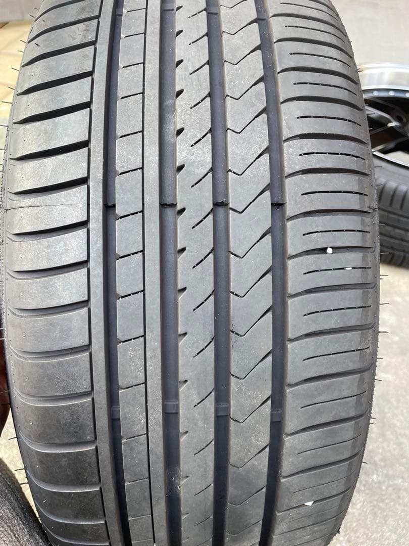 ロクサーニ　グラスターファイブ20インチ、使用距離200キロ未満‼️