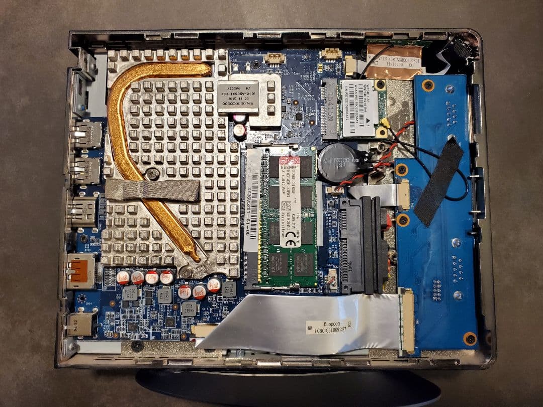 SHUTTLE XS36V5 (メモリ/SSD付き)