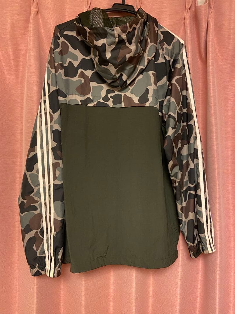 アディダス　オリジナルス　上下　セット　迷彩