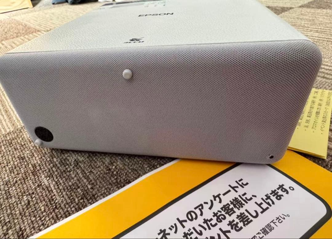 超美品 EPSON プロジェクター EF-100W