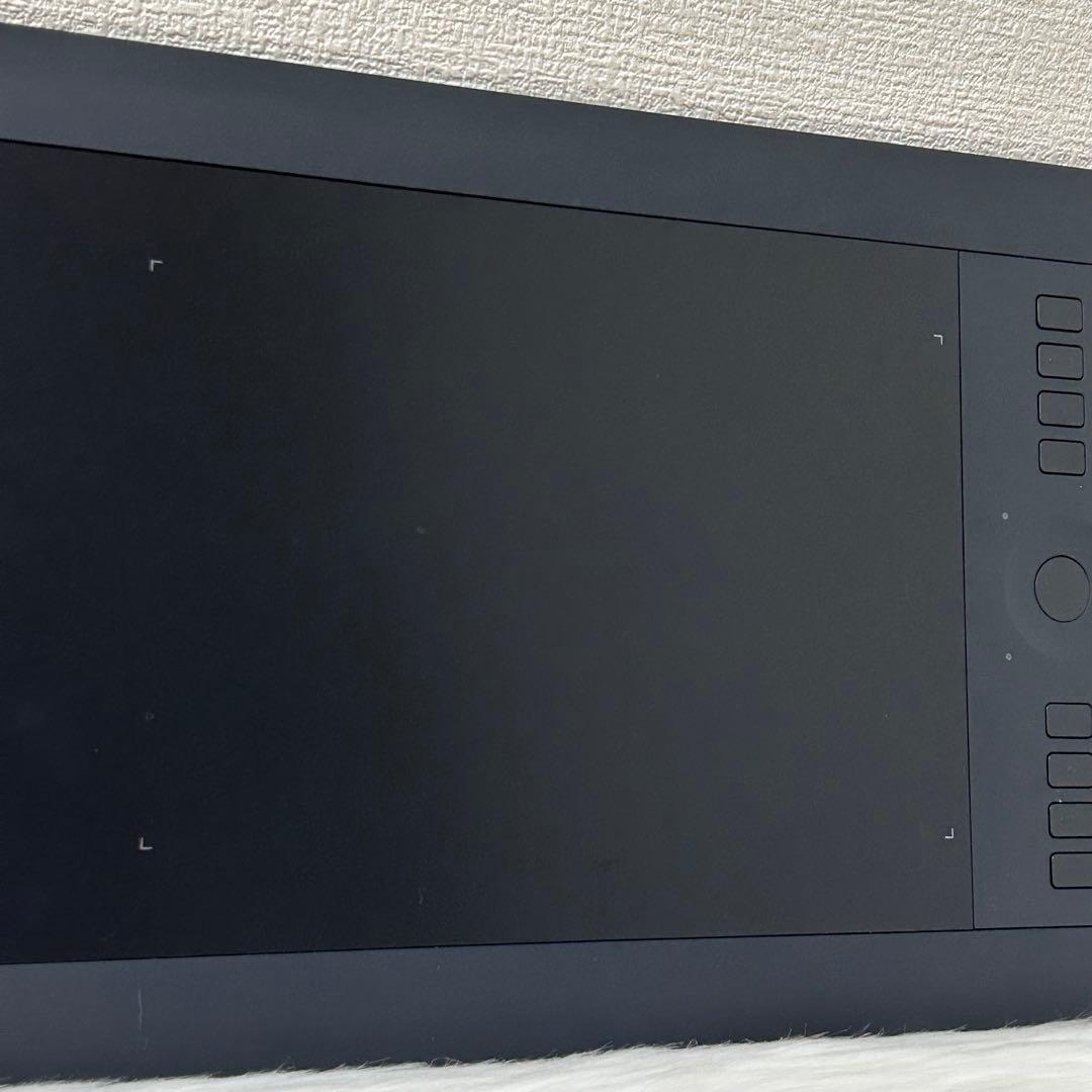 液タブ・ペンタブ wacom Intuos Pro medium PTH-651/K0