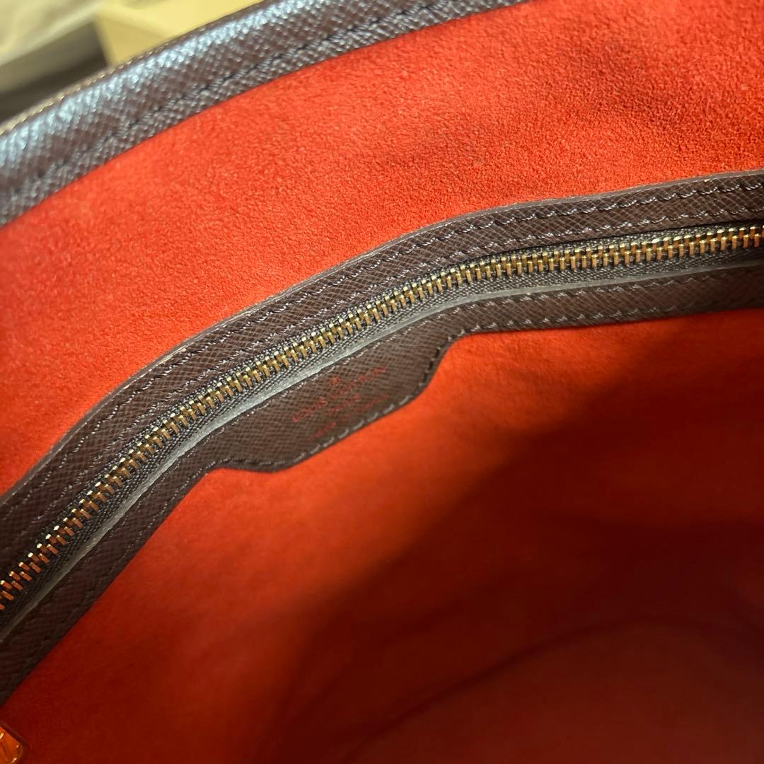 ルイヴィトン　マレ　ダミエ柄ブラウンレザーハンドバッグ