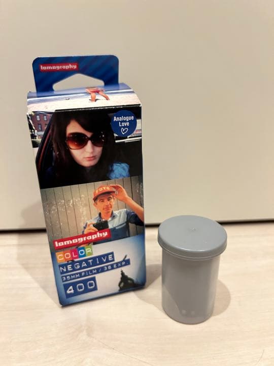 コニカ　フィルムカメラ(フィルム付)