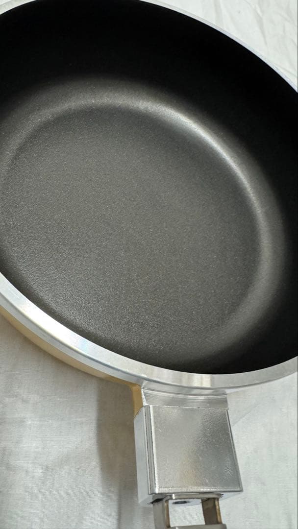 アサヒ軽金属 オールパン 22cm（ガラス蓋付き）