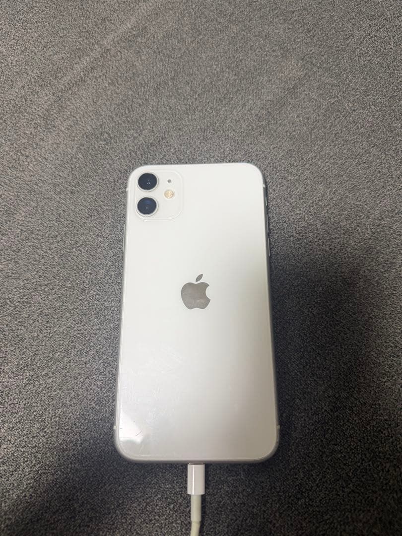 Apple iPhone 11本体 64GB