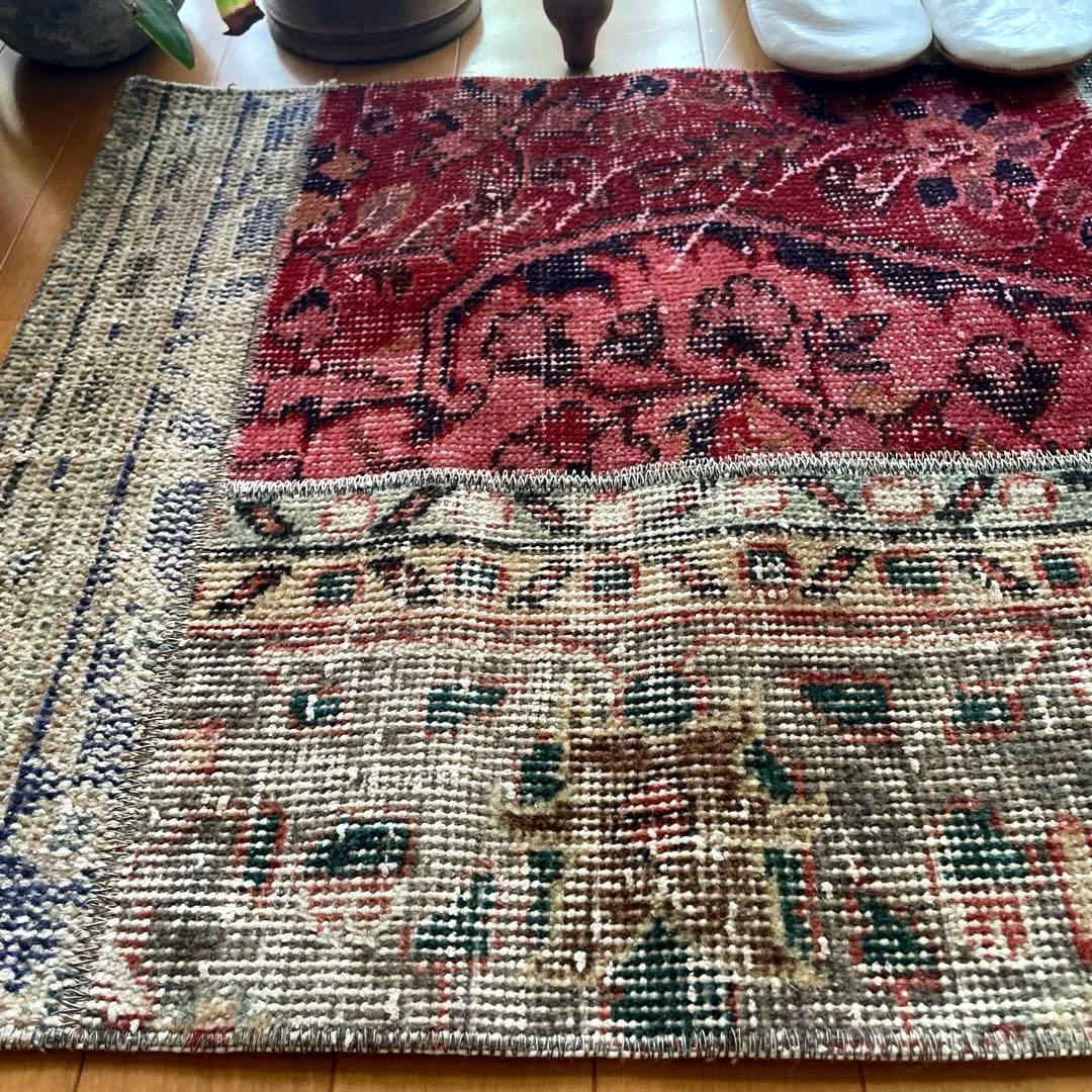 55×86 パッチワーク　グレイボタニカル　深み赤　トルコヴィンテージラグ