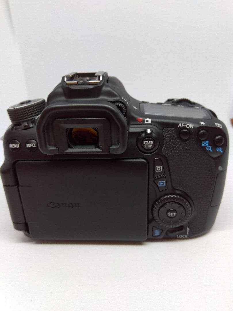 Canon EOS 70D EF-S 18-135mmレンズ キット バッグ