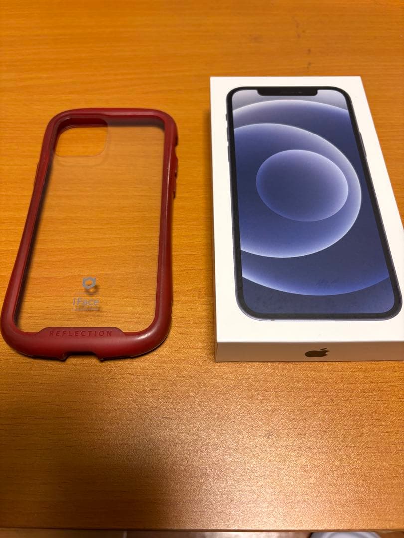 iPhone 12 64GB ブラック SIMロックなし iFaceケース付き