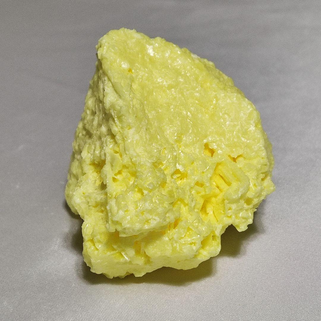 パワーストーン　サルファー　自然硫黄　天然石　原石　94g　No.864