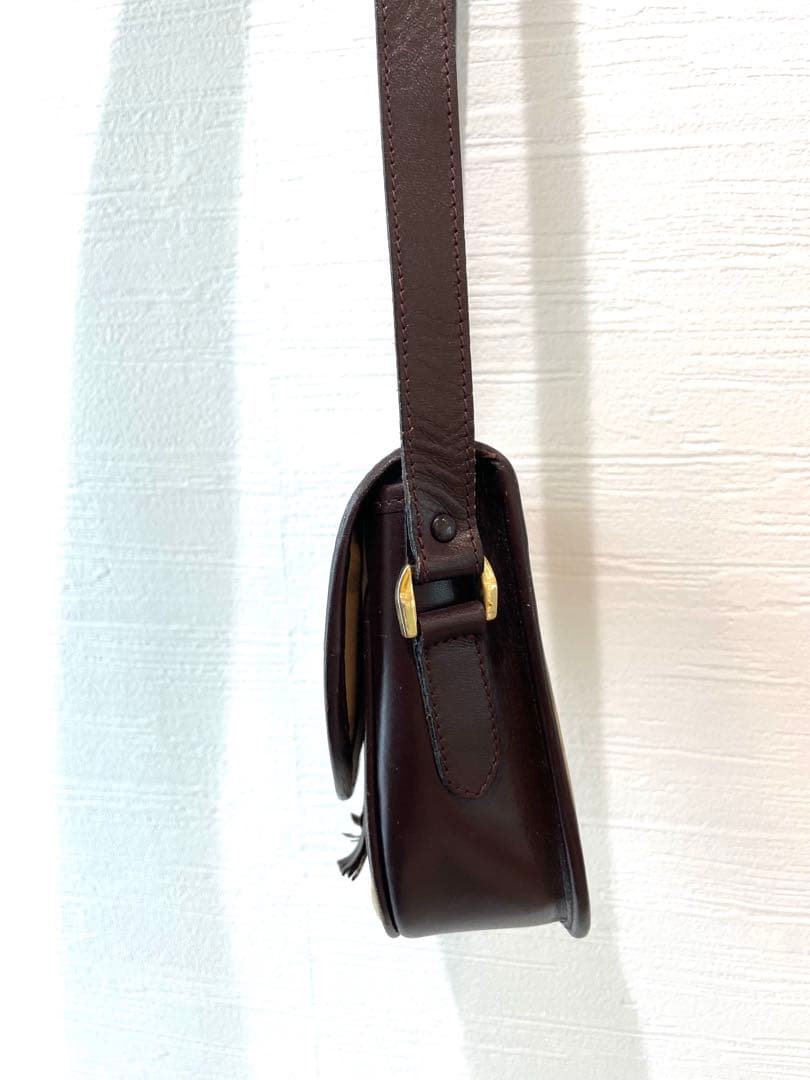 バーバリー　BURBERRY ポケットバック　ショルダーバッグ