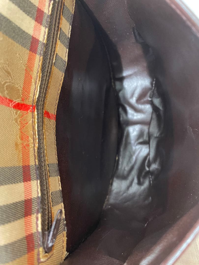 バーバリー　BURBERRY ポケットバック　ショルダーバッグ