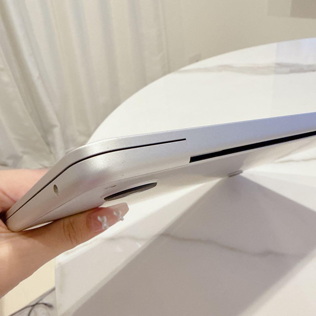 MacBookAir M2 シルバー