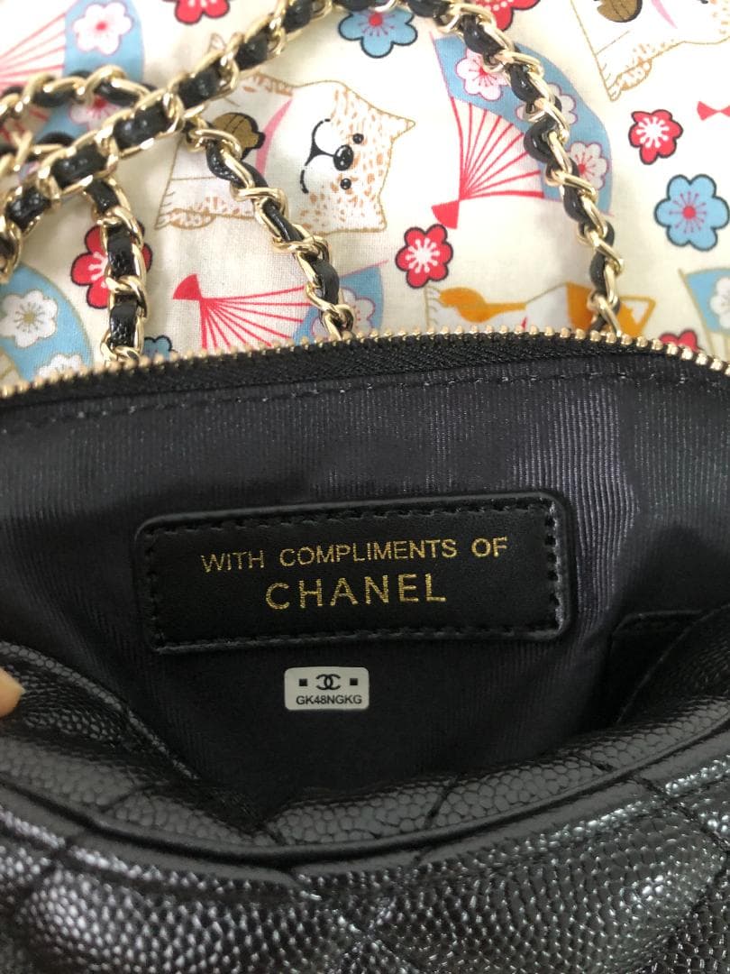 ショルダーバッグ　ノベルティ　ブラック　シェル　バッグ