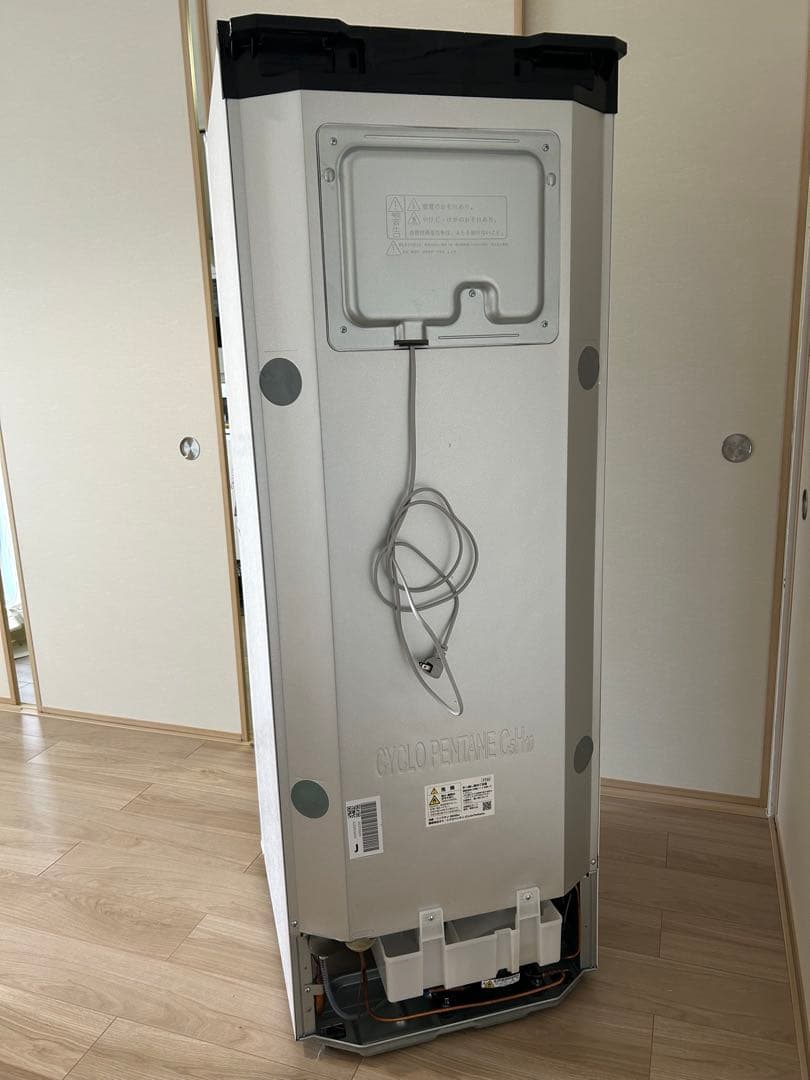 シャープ　ノンフロン冷凍冷蔵庫　SJ-PD28J-W 2023年製