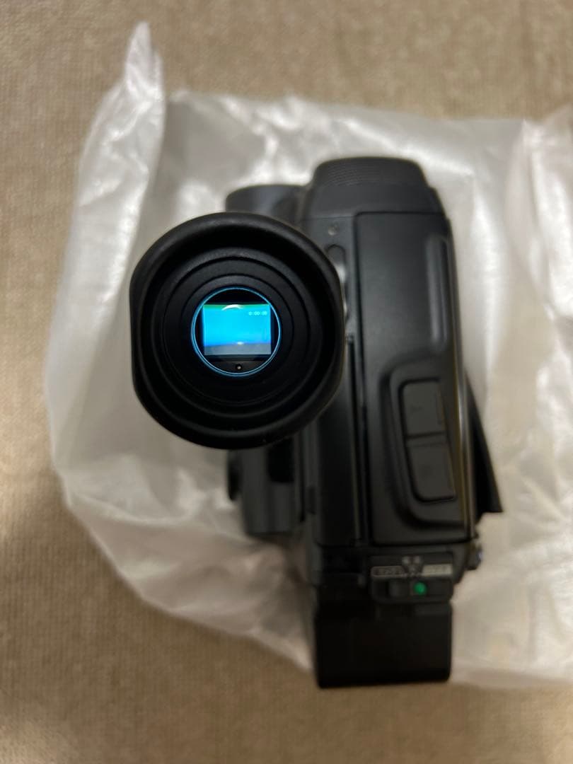 シ*ジ様 【新品未使用】SONY CCD-TR212 本体＋AC-V30充電器＋