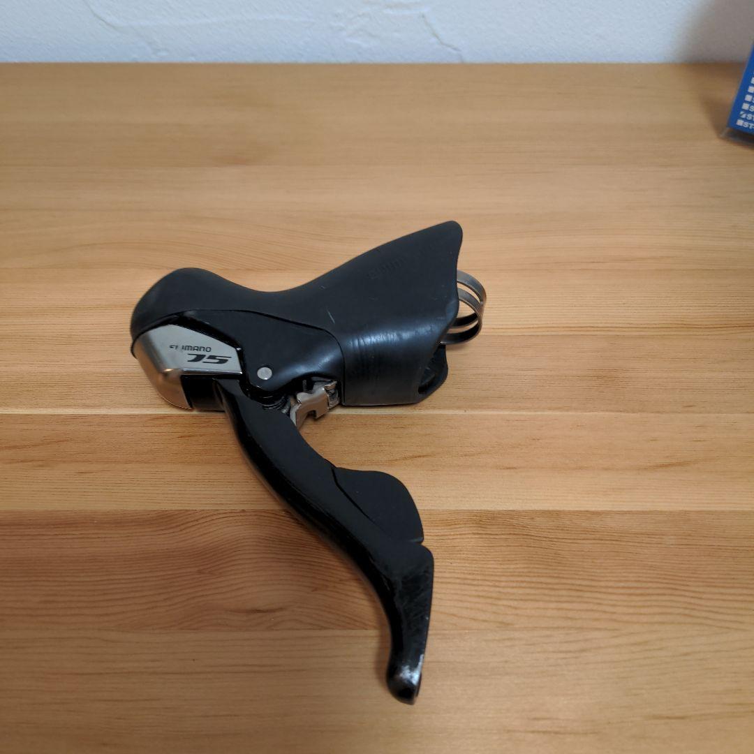ST-5700 105 2x10s シマノ　新品ブラケットカバー