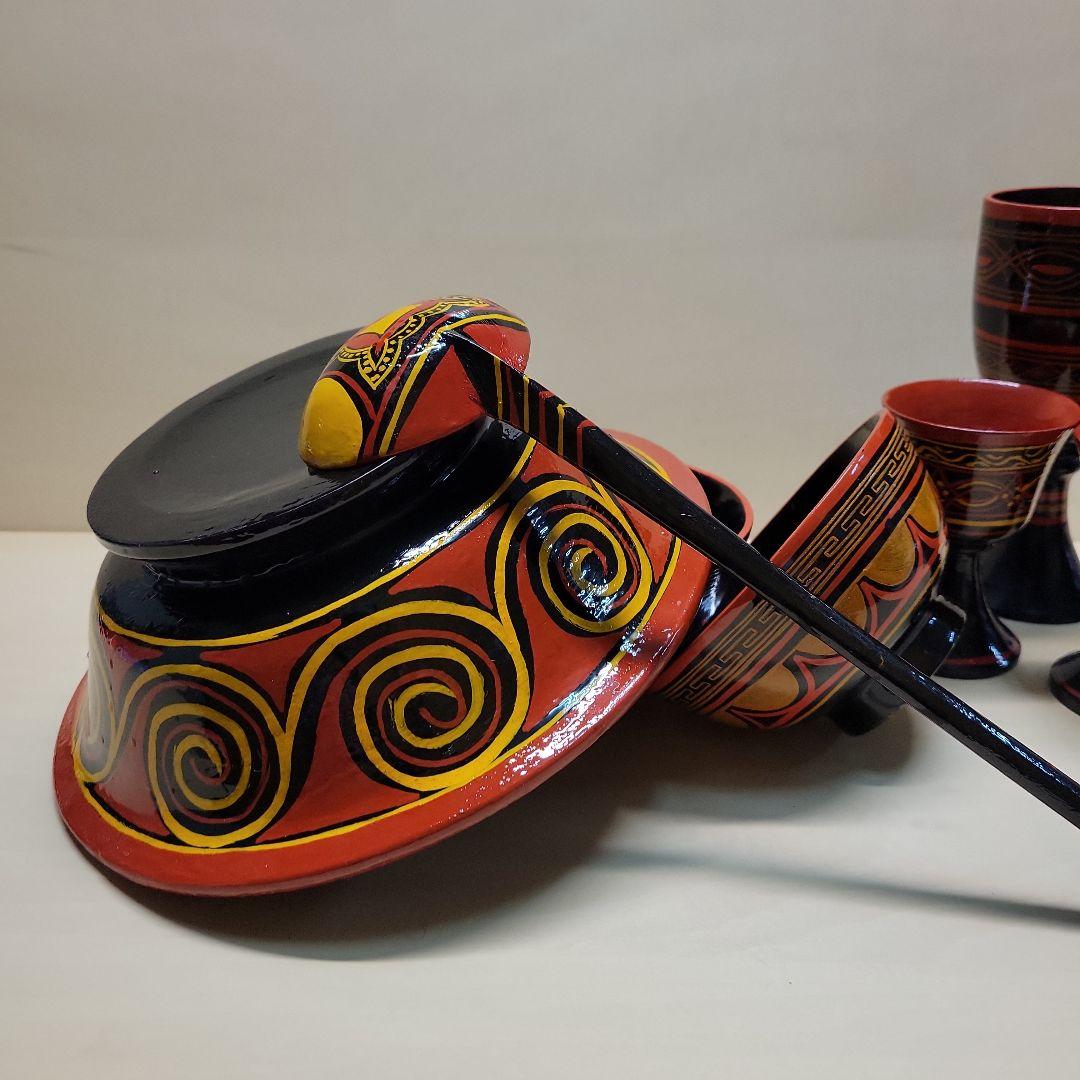 中国彝族(イ族）　少数民族　食器（木製）伝統工芸品　8点セット