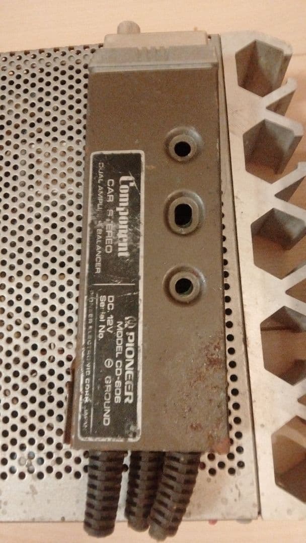 Clarion 当時物 カーオーディオ 動作未確認シャンク