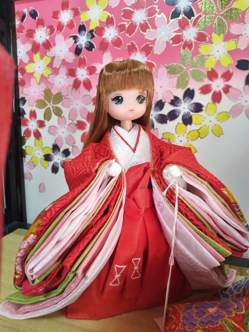 リカちゃん　雛人形 ① 親王と三人官女（リメイク品）