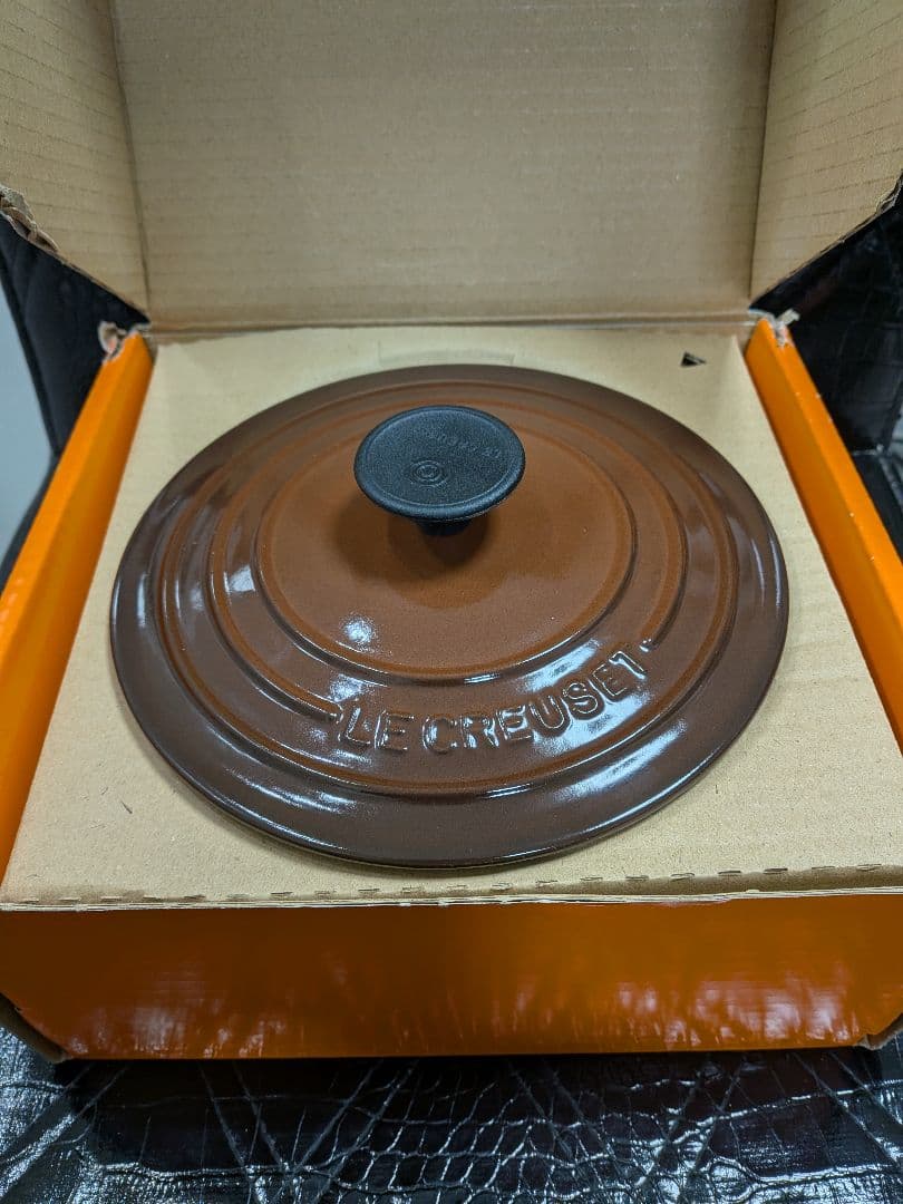 【新品未使用】LE CREUSET ル・クルーゼ ブラウン 鍋 18cm