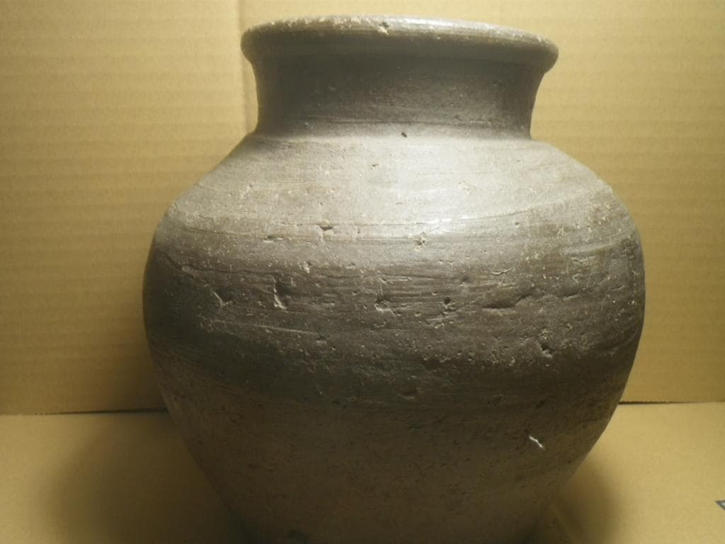 古備前壺　うずくまる 22/12/29