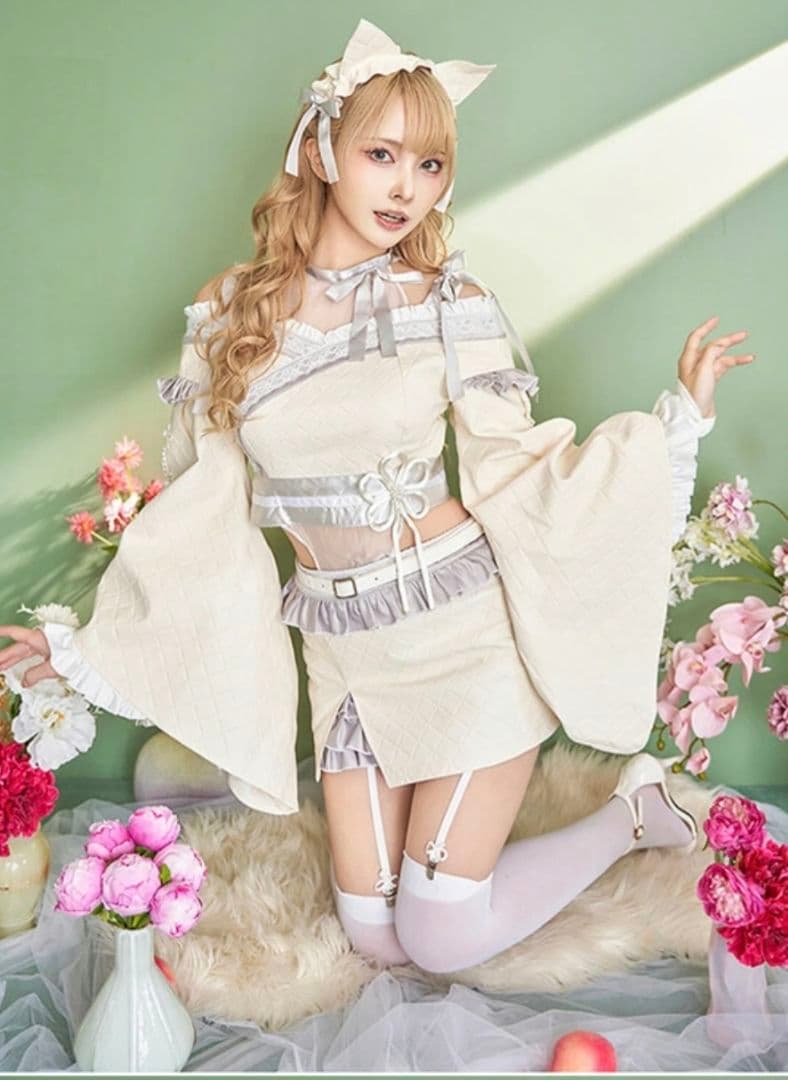 リュクスダイヤカット白蛇セットアップ　マリームーン