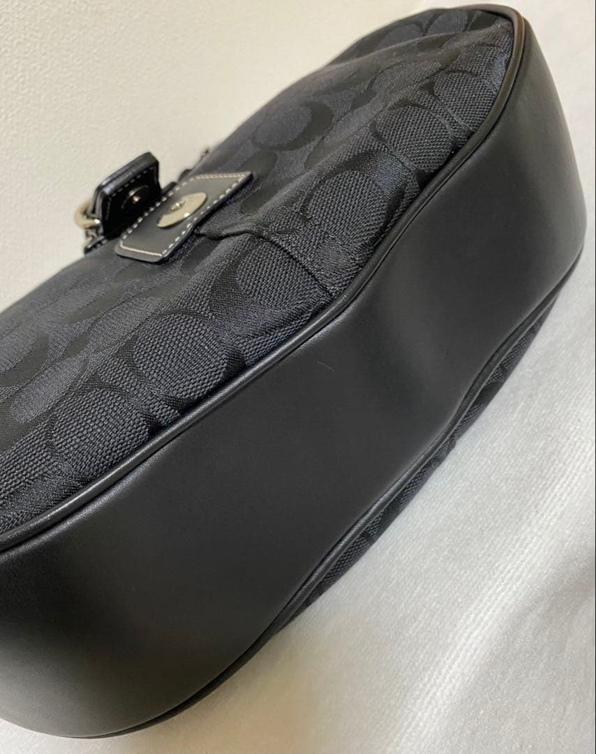 コーチ　キャンパスレザー　ワンショルダー　ソーホー　シグネチャー　ブラック