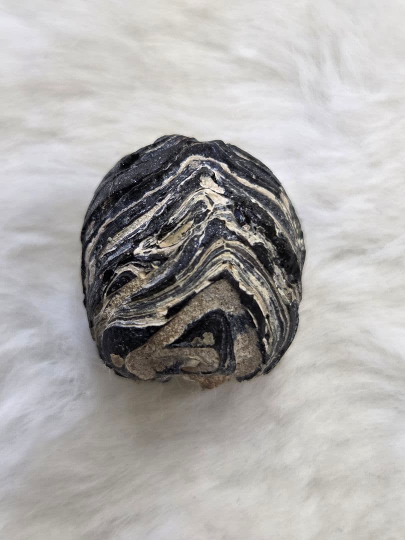 017　蜻蛉玉　枯れた感じ波状模様の古い物です！