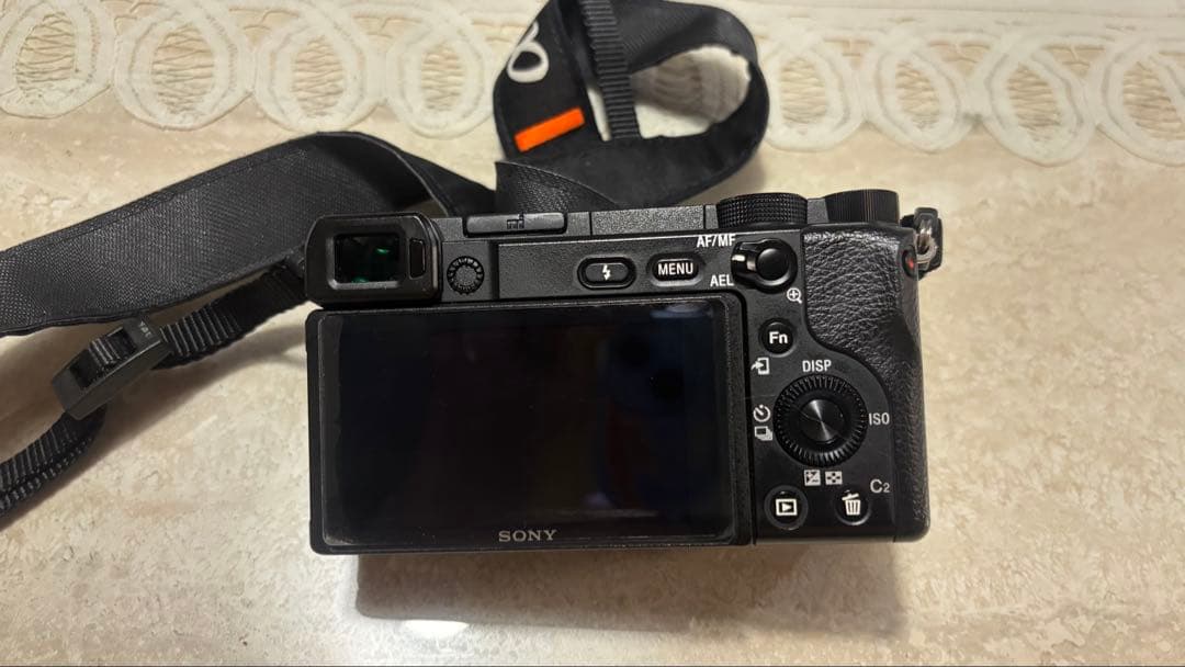 Sony α6400 ボディ　ミラーレス一眼カメラ
