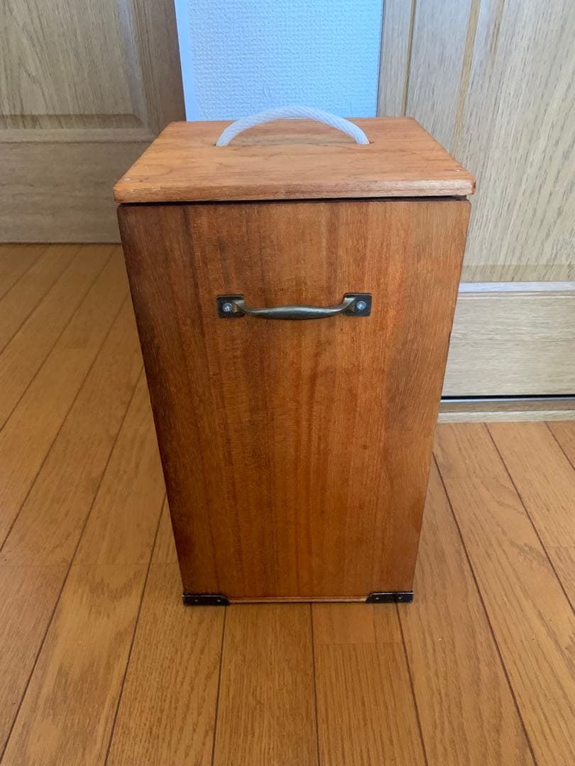 美品　Coleman ランタン コールマン　カエル　おまけ付き　ケース　蛙色