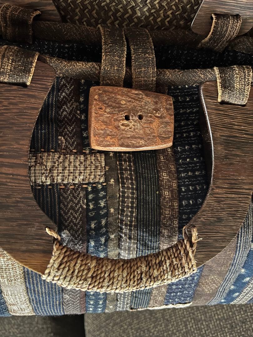 胡桃の下かご付きパッチワークバッグ
