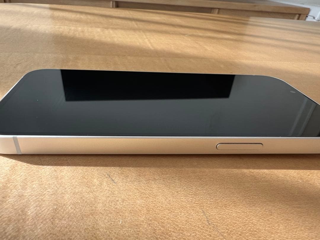 Apple iPhone 13 ホワイト 本体　89% スターライト　256