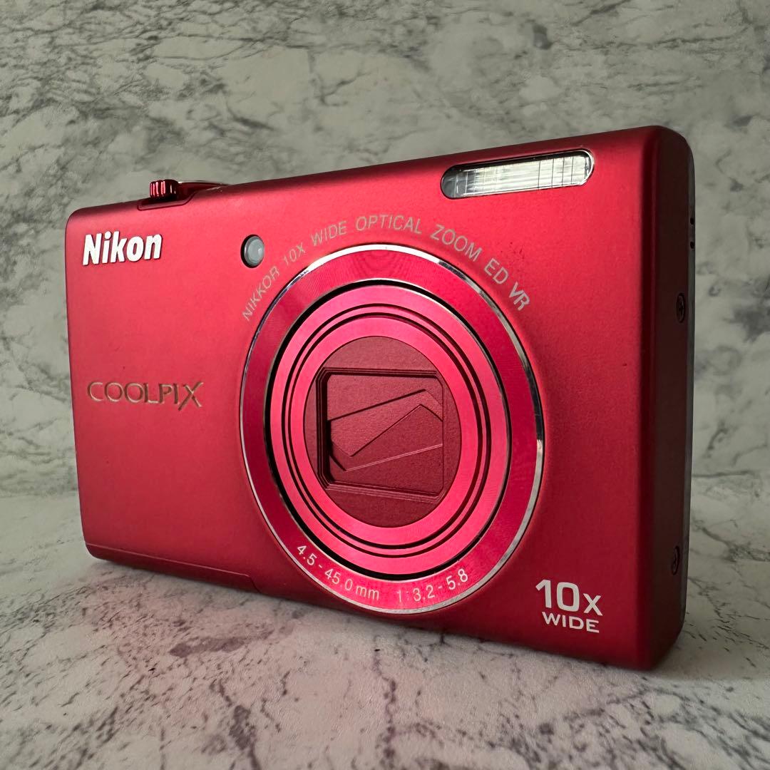 美品 Nikon COOLPIX S6200 レッド コンパクトデジタルカメラ