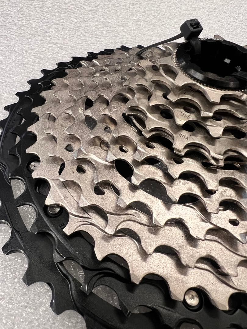 シマノ CS-M8100 10-45t スプロケット デオーレXT