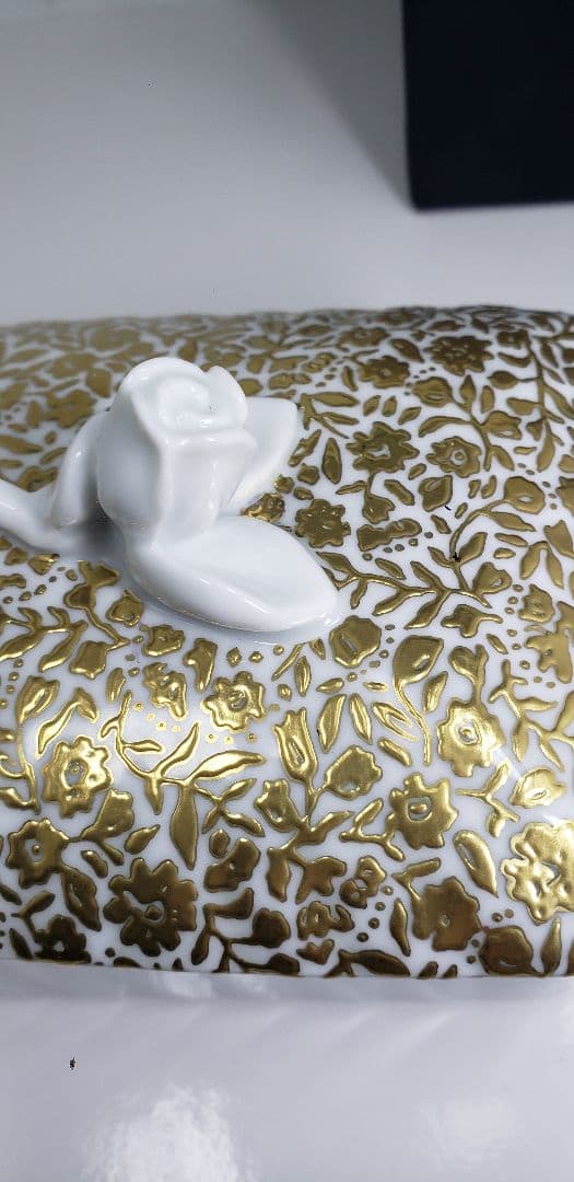 箱付【未使用】深川製磁 ジュエリーボックス 蓋付 小物入れ 金彩