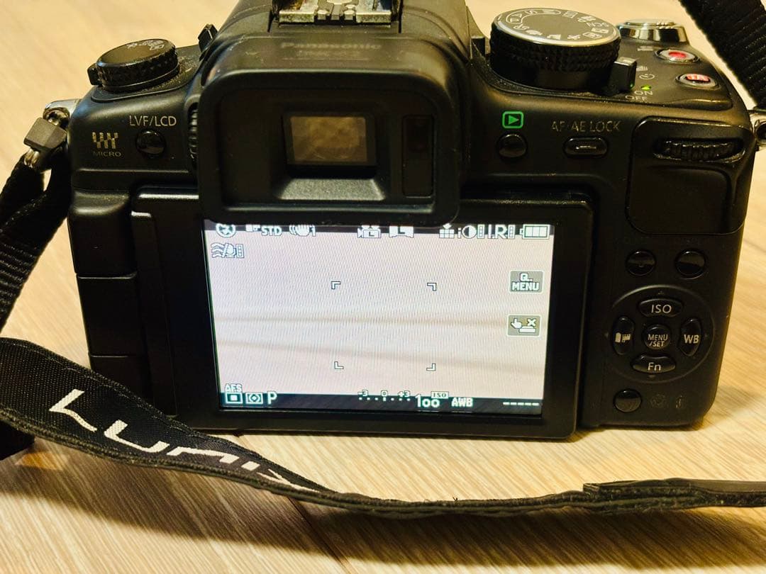 Panasonic Lumix G2 ミラーレス一眼レフ　デジタルカメラ