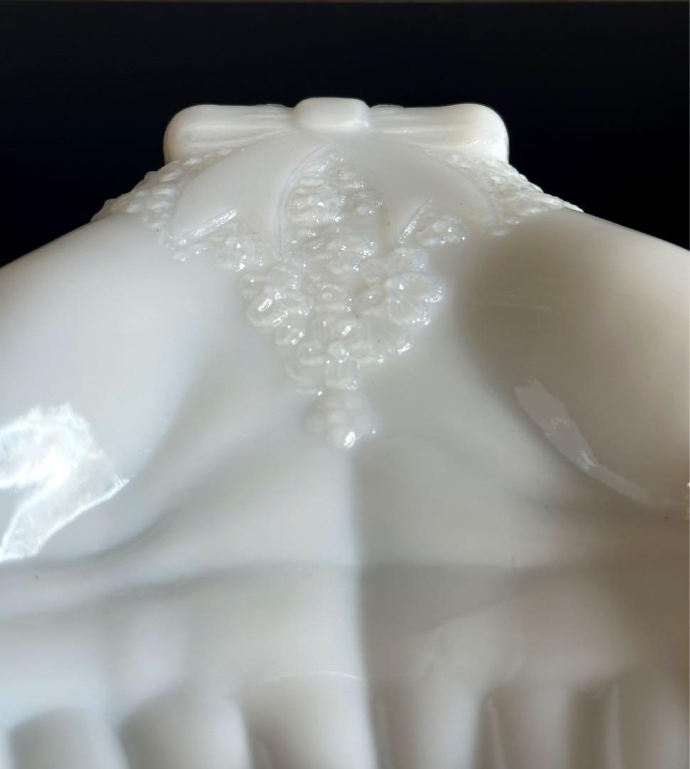 ミッドセンチュリー　ソープディッシュ　ハンドトレイ　ミルクガラス　AVON