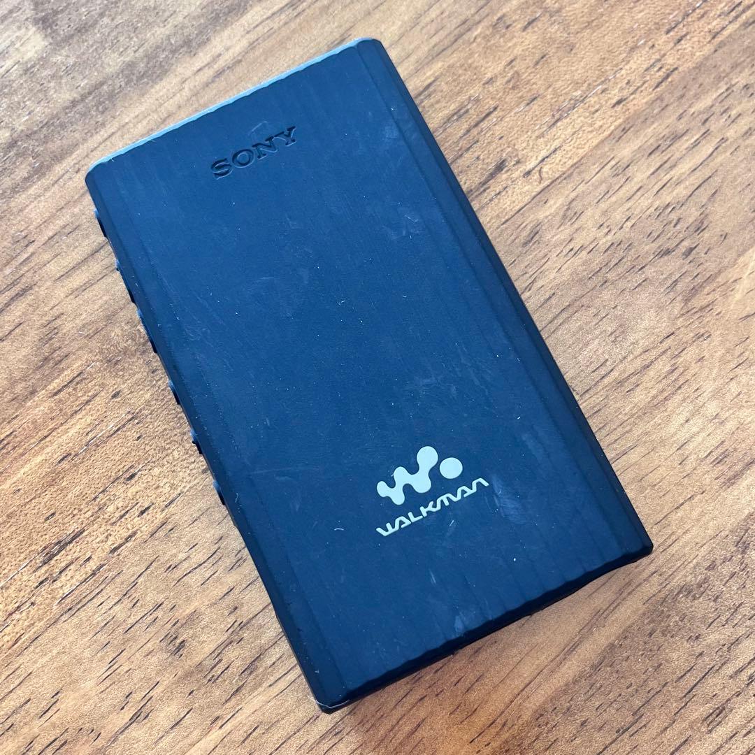 SONYウォークマン　NW-A306 と別売りシリコンケース