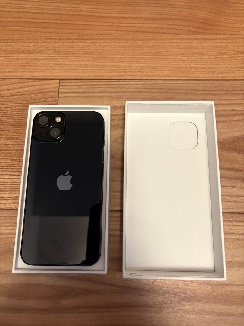 Apple iPhone13 色ミッドナイト256GB