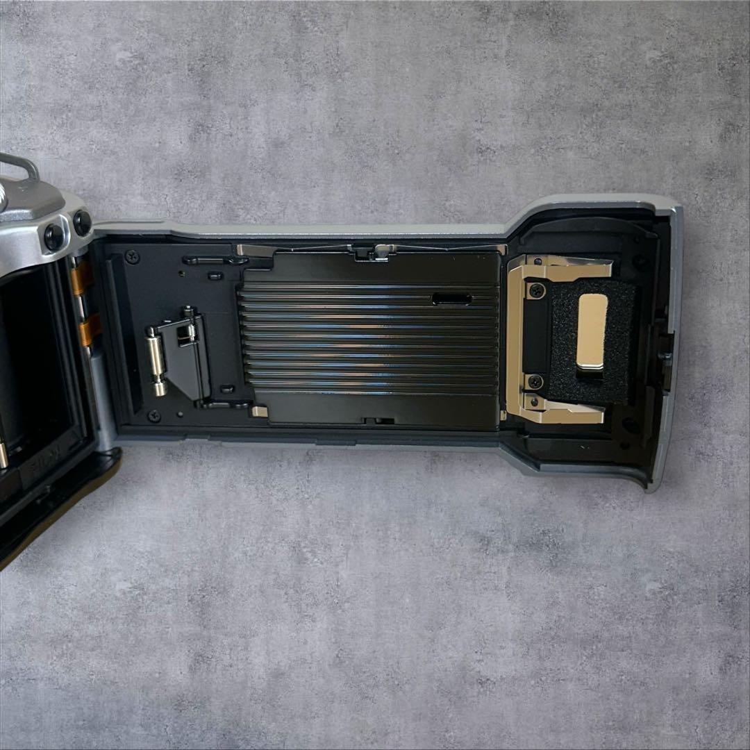 【廃盤品】Canon EOS Kiss 5 フィルムカメラ　　ストラップ取説付き