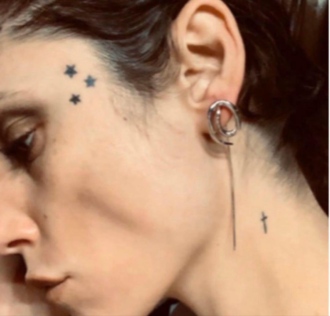 シャルロットシェネ ピアス