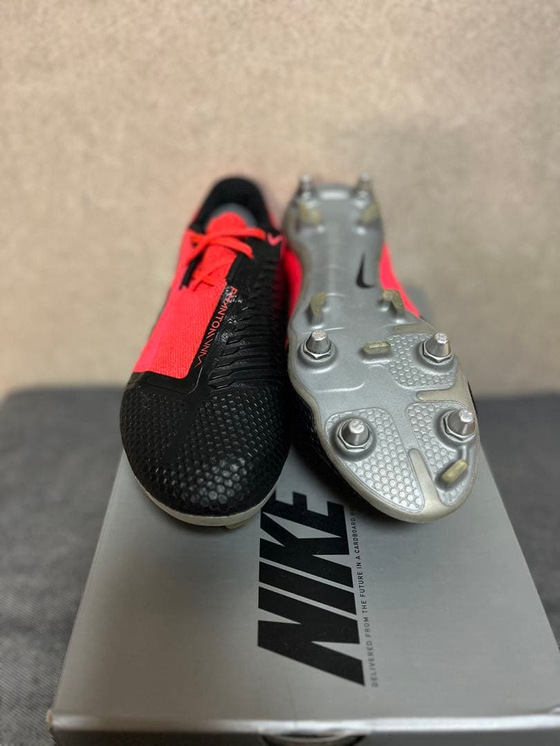 Nike Phantom GT スパイクシューズ ブラック/レッド