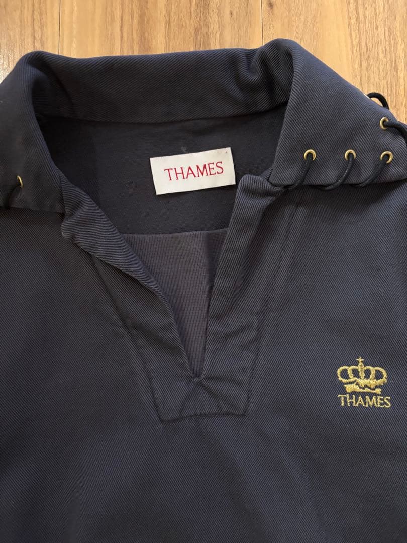 トップス THAMES MMXX. THE AIELLO DRILL TOP