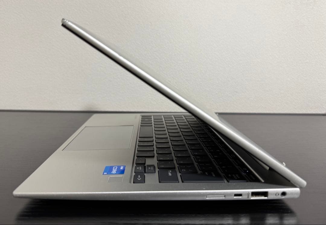 累積410h HP 830/G10 16GB 256GB 指紋・顔認証