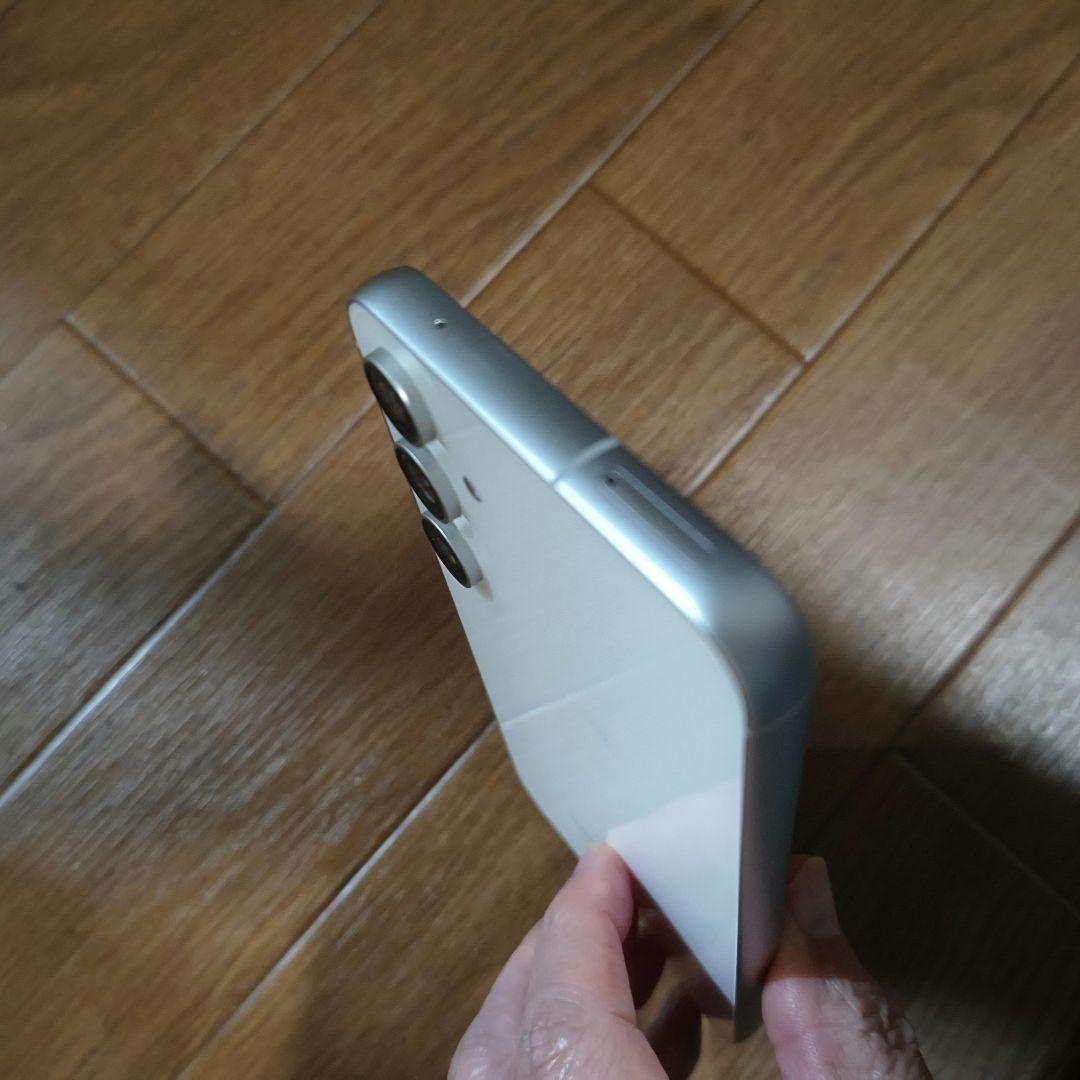 Samsung Galaxy S23 FE ホワイト