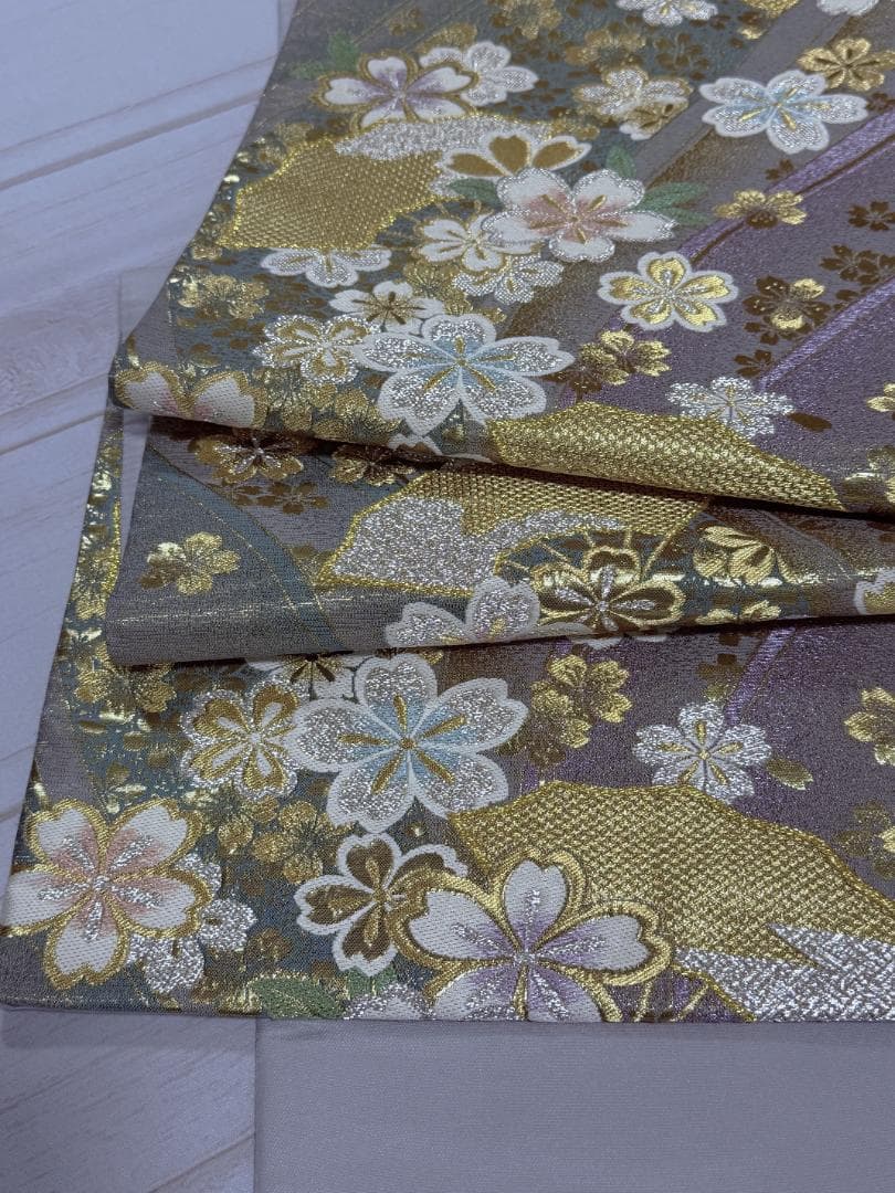 振袖１　御所車に絞り柄振袖と帯のセット　やまと　赤・紺　身丈１６５裄６９