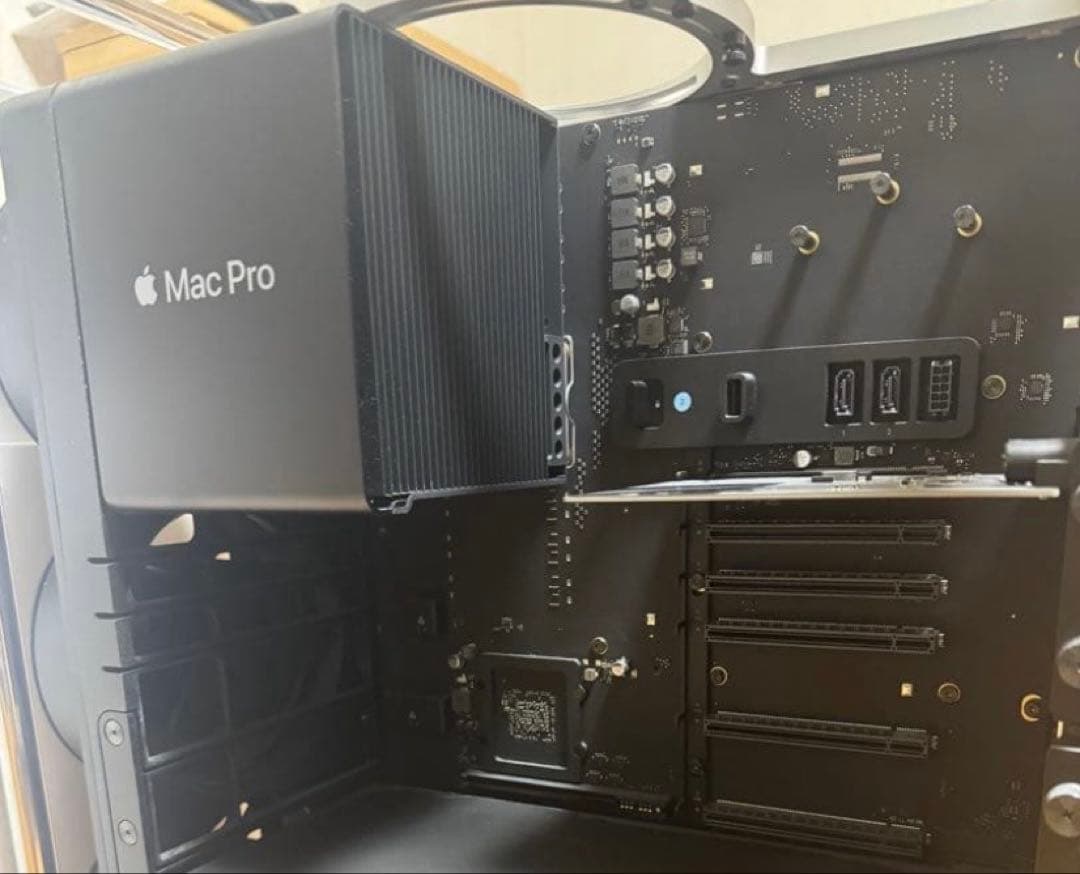 Macデスクトップ Mac Pro 2019 Xeon-W 8C 32GB RAM 1TB SSD
