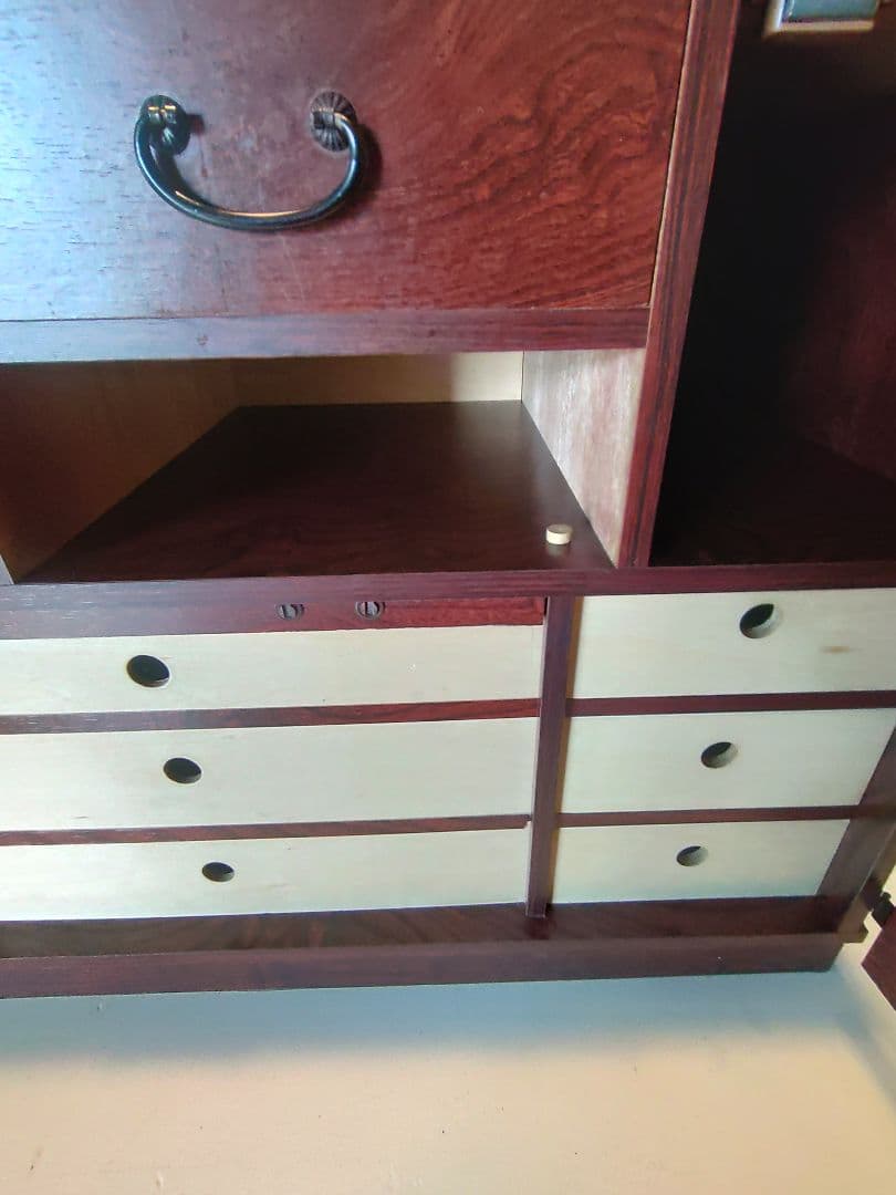 隠し収納あり！骨董品　戸棚　引き出し