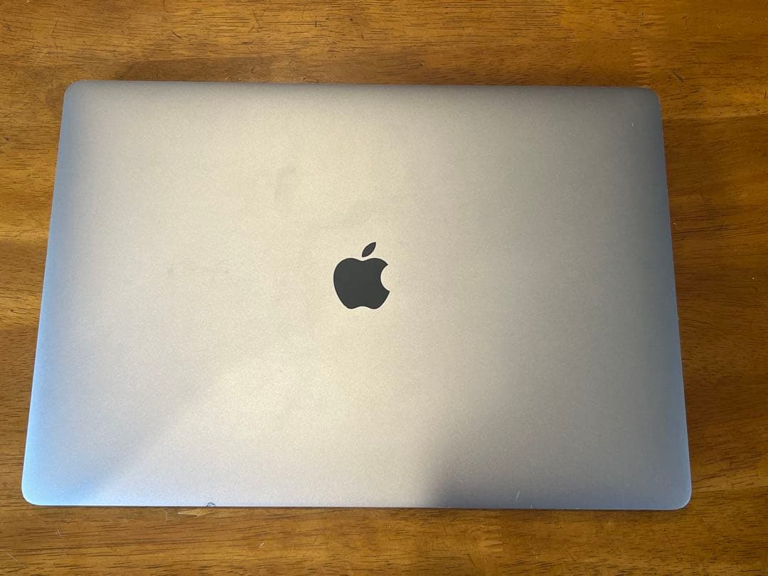 MacBook Pro 2018 15インチ/2.2/i7/32GB/1TB