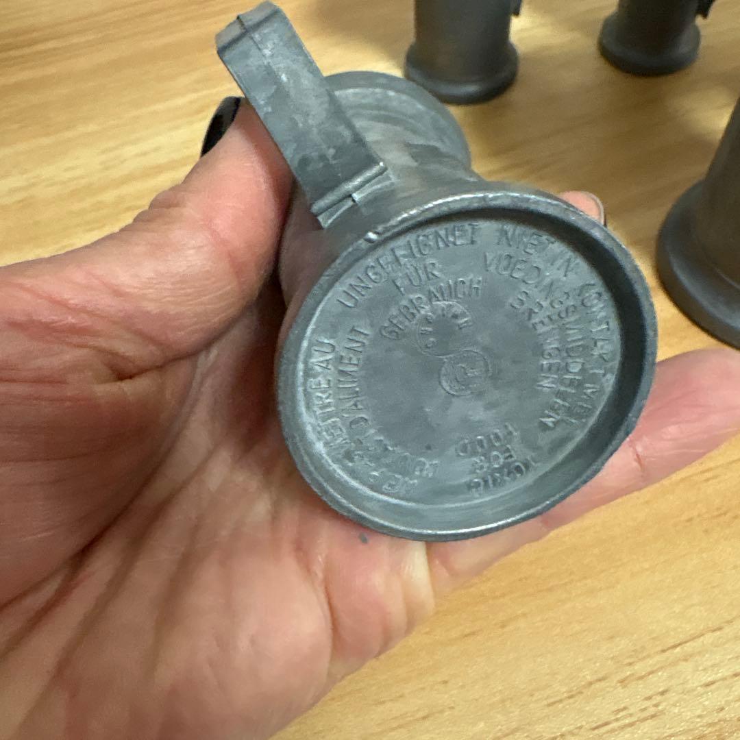 フランス　ピューター製　計量カップ